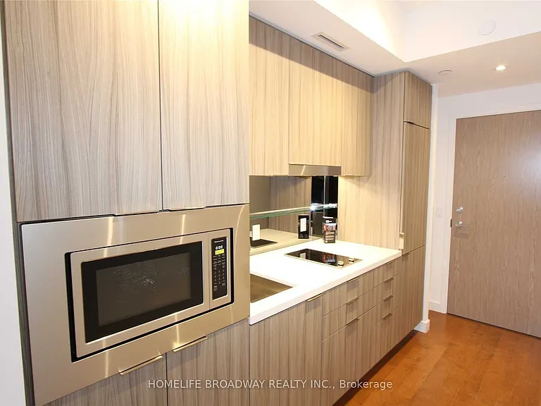 215 Queen St W #609 — Photo 5