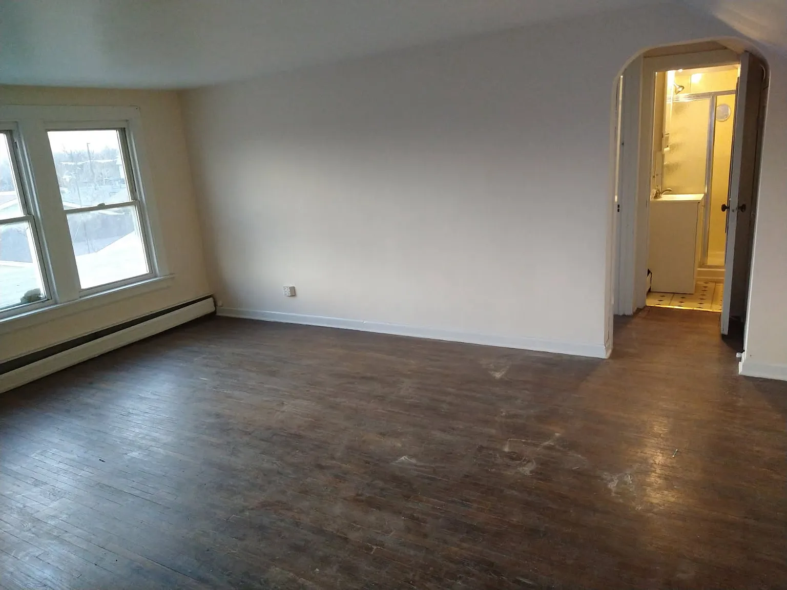 1 bed, 10 sqft, $1,000 — Photo 3
