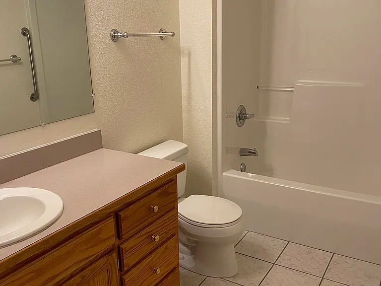 1736 Fetterman Dr #4 — Photo 11