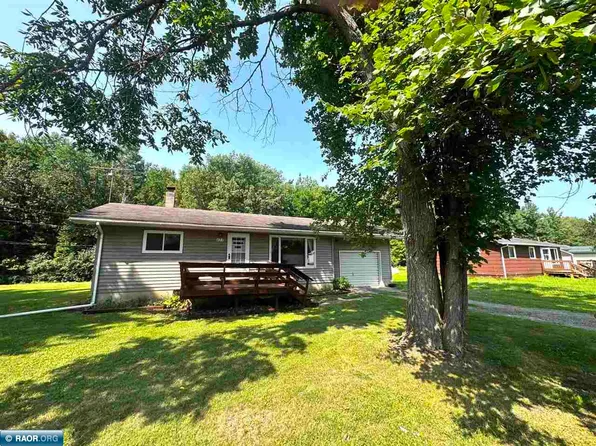 423 1st St SW, Cook, MN 55723