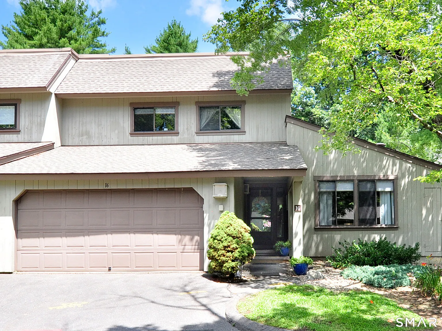 3 bed, 2.5 bath, 1910 sqft, $3,500 — Photo 1
