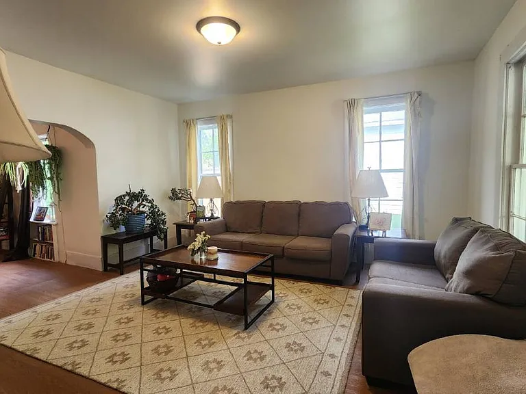 314 Olive St — Photo 2