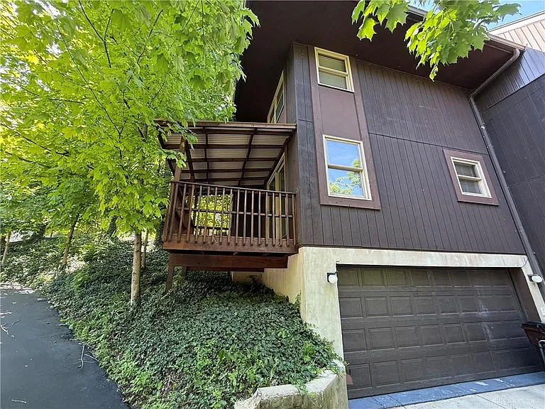 2162 Willowgrove Ave — Photo 32