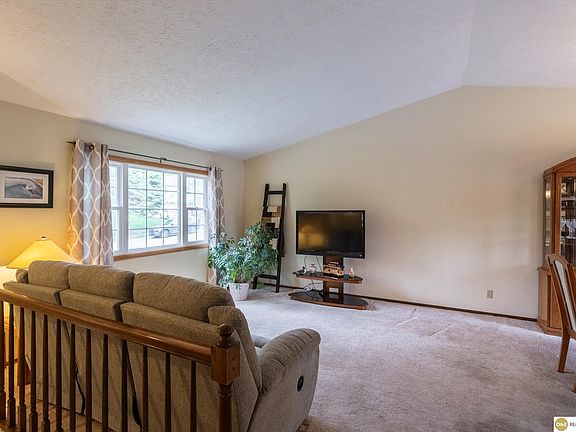 2nd image of 2204 Coventry Dr