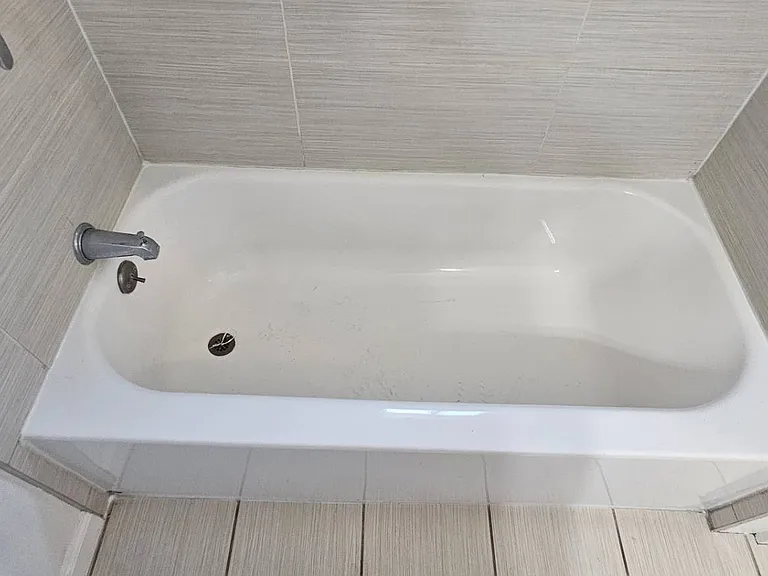 843 N El Molino Ave — Photo 17