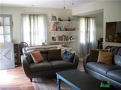 4th image of 4502 Buxton Ct