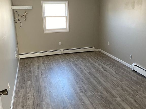 4th image of 527 Susquehanna Ave #2B-1BA