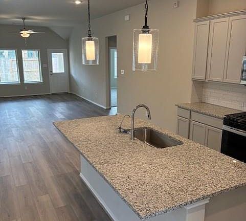 5th image of 31964 Retama Ranch Ln