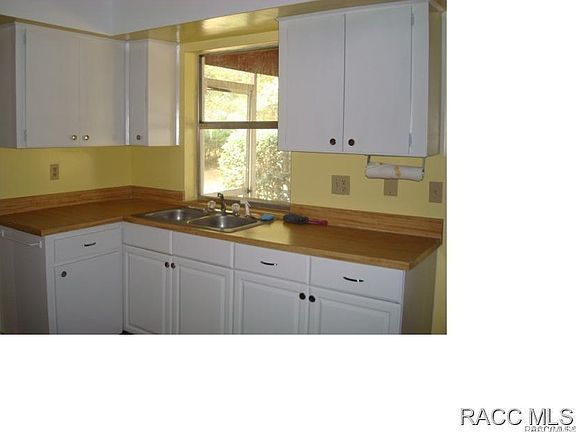 2nd image of 9081 N Golfview Dr