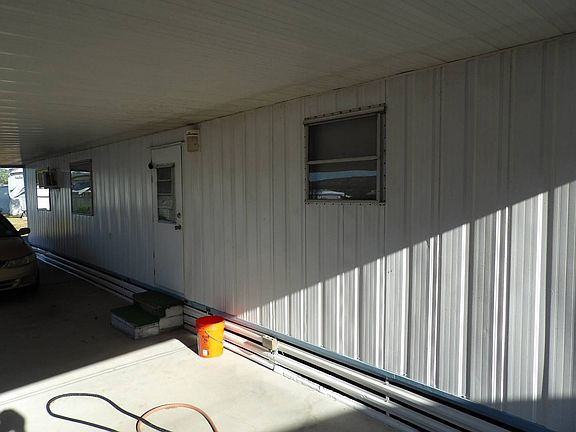 4th image of 4840 Rollins St #4840