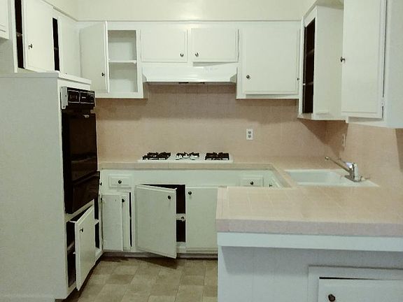5th image of 4071 W 130th St APT C