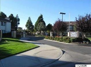203 Village Circle Dr, Lompoc, CA 93436