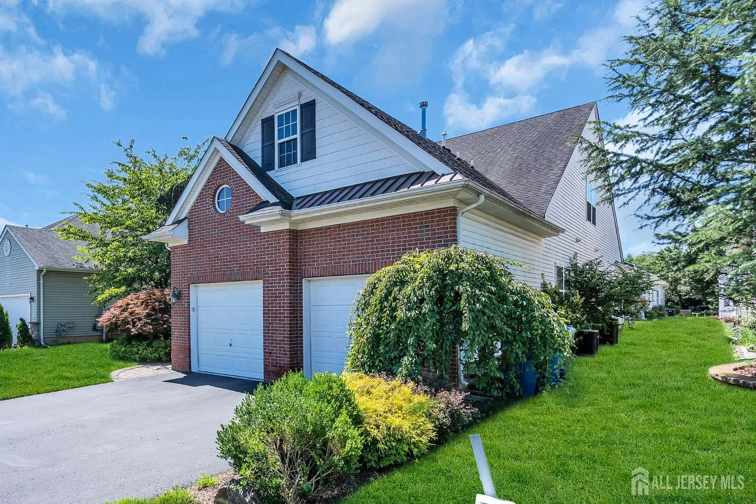 3 bed, 3.0 bath, $3,000 — Photo 2