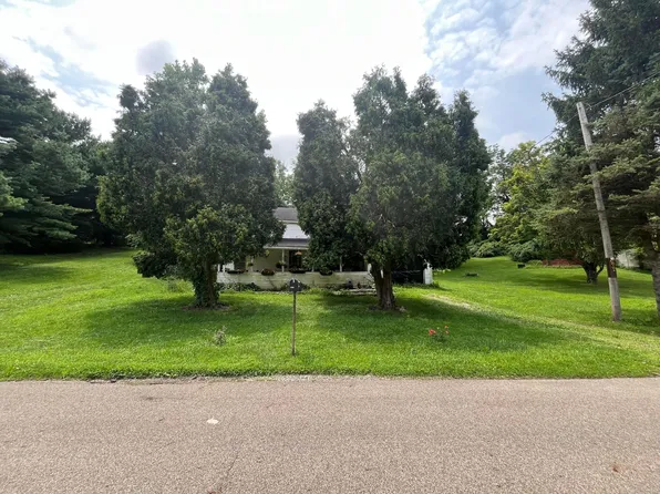 8692-8702 National Rd SE, Thornville, OH 43076