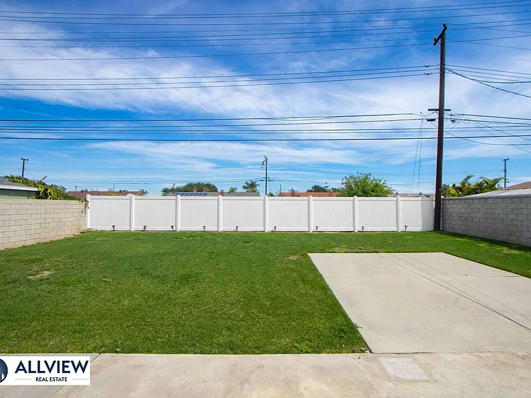 13662 Riata St — Photo 27