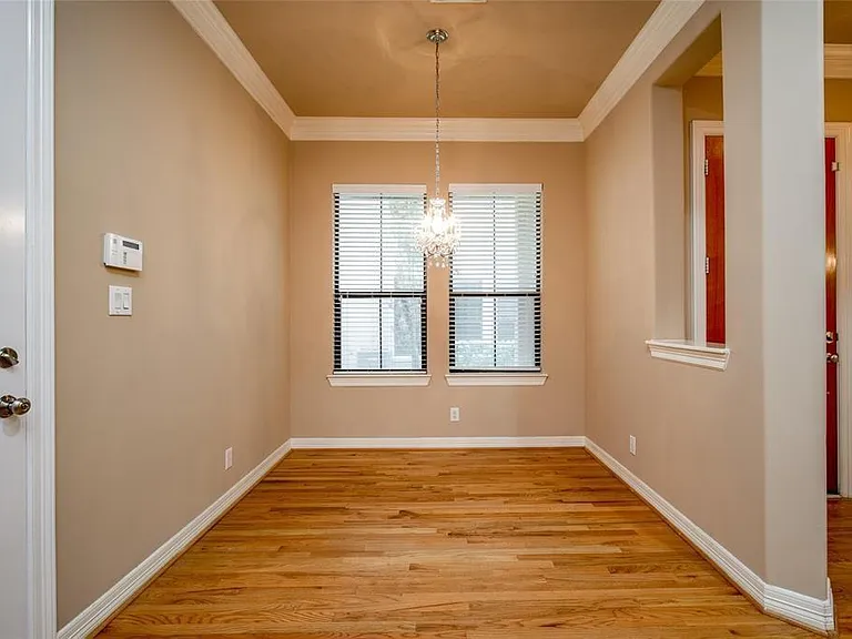 2906 Royal Oaks Crst — Photo 6