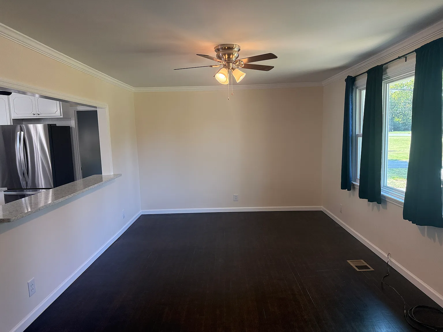 4 bed, 1368 sqft, $2,000 — Photo 3