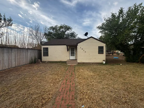 1813 N 5th St, Tahoka, TX 79373