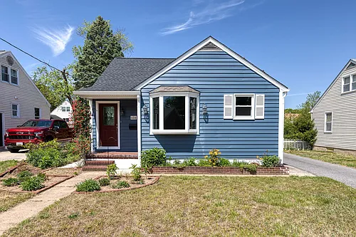 406 N St SE Photo 1