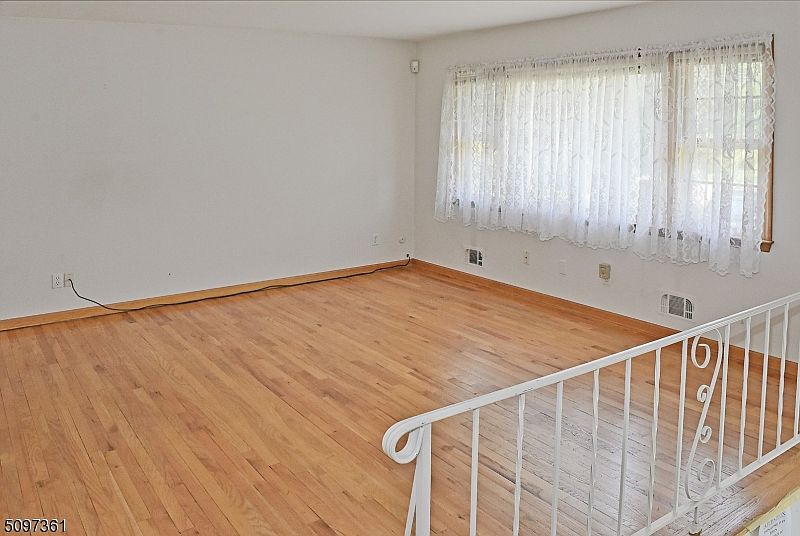 549 Garretson Rd, Bridgewater, NJ 08807 Zillow