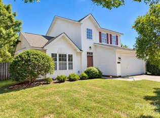 15751 Southern Garden Ln, Charlotte, NC 28278