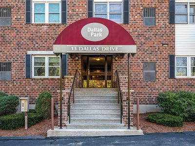 13 Dallas Dr APT 101, Dracut, MA, 01826