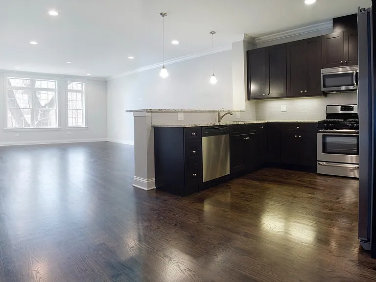 4113 N Western Ave #3 — Photo 4