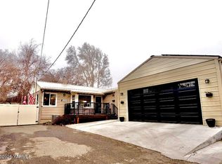 3208 Summitview Ave, Yakima, WA 98902