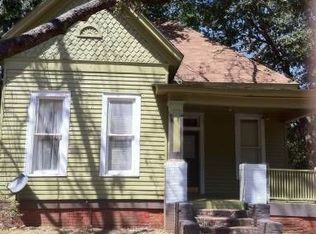 101 W Green St, Palestine, TX 75801