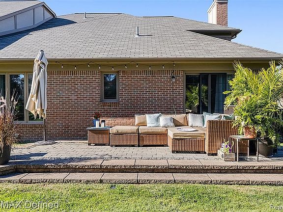 4th image of 54639 Ashford Ct