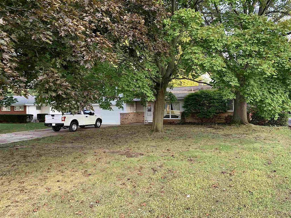 18491 Kern Rd, South Bend, IN 46614 Zillow