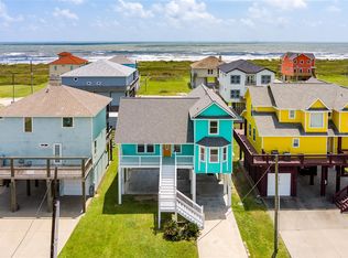 108 Ocean View Dr, Crystal Beach, TX 77650