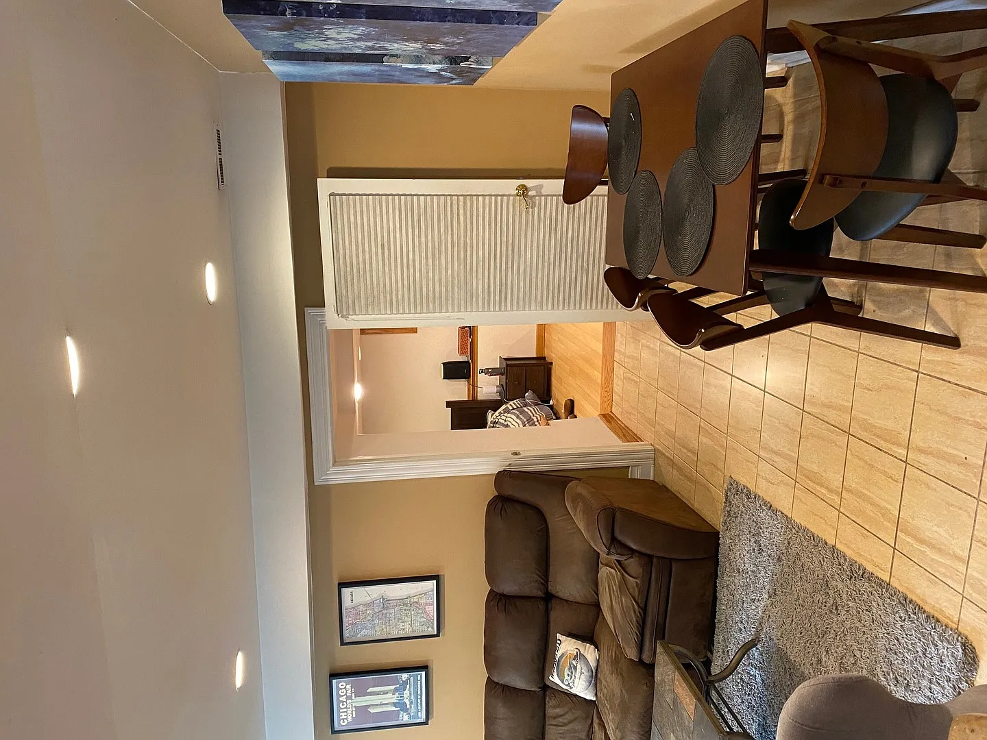 3 bed, 1200 sqft, $3,500 — Photo 2