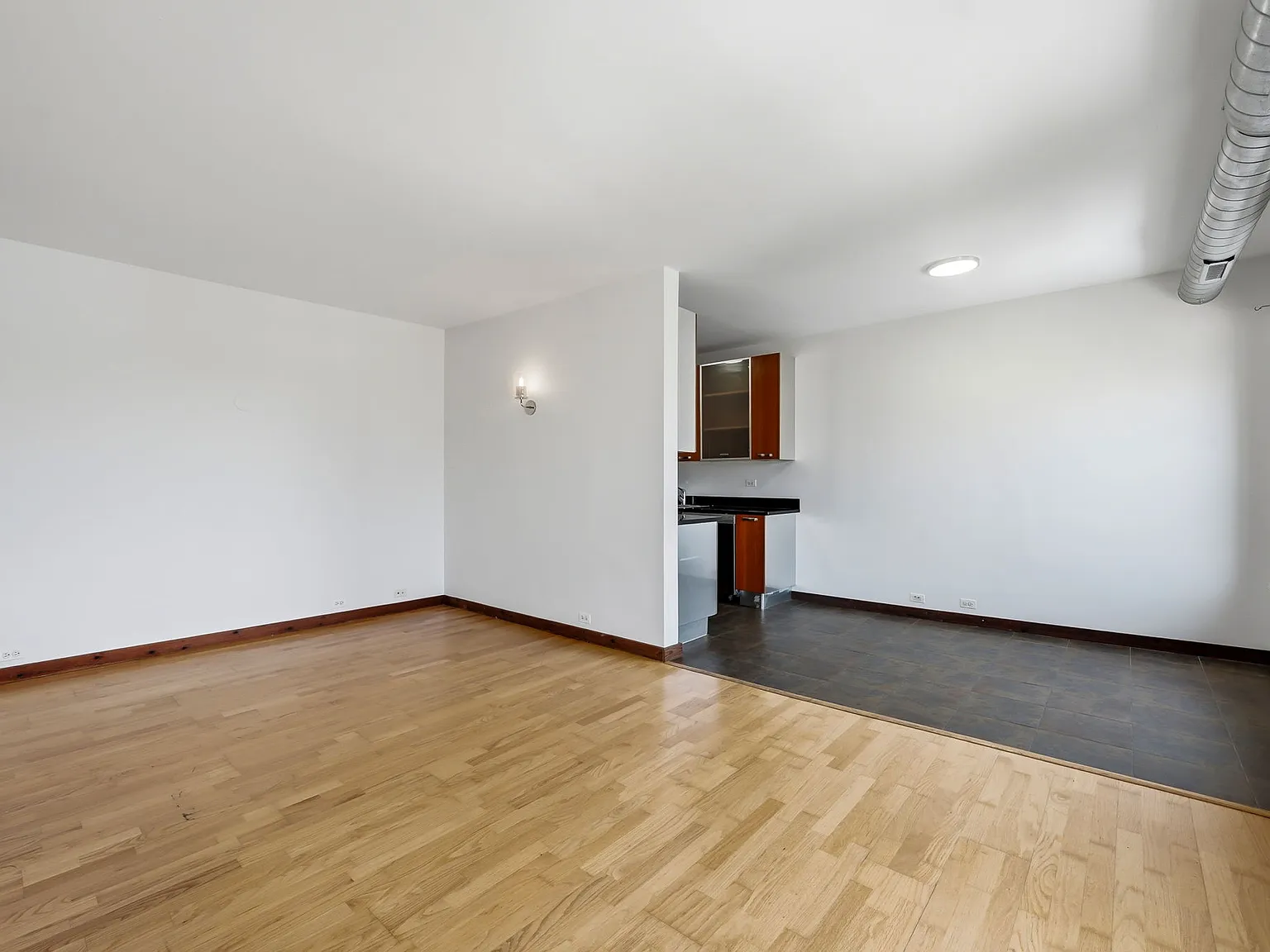 1 bed, 750 sqft, $1,700 — Photo 4