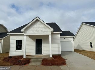 203 Lenox Cir, Lagrange, GA 30241