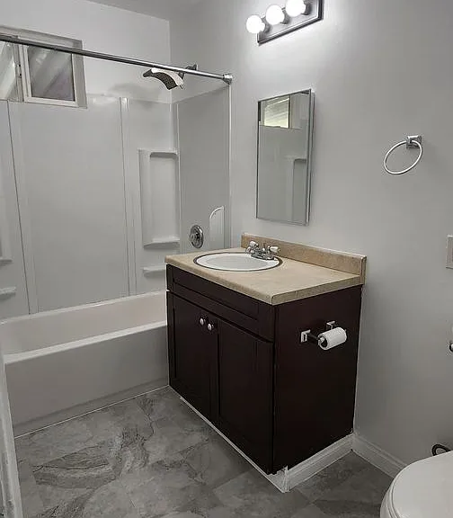 5904 Thorn St — Photo 18