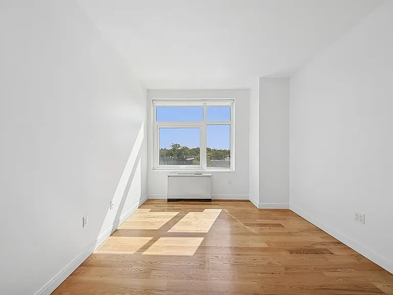 1277 E 14th St #612B — Photo 6