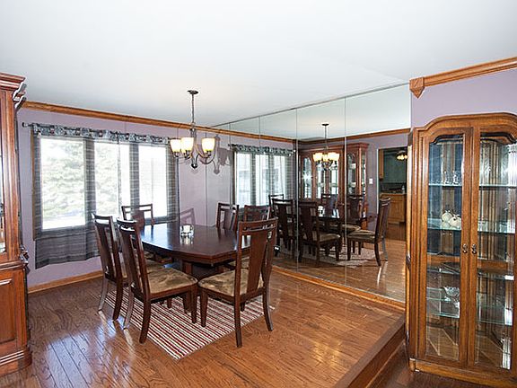 4th image of 6050 W 123rd St