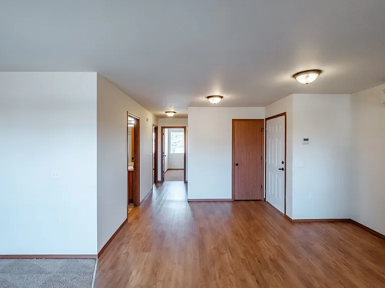Newcastle Place Apartments — Photo 66