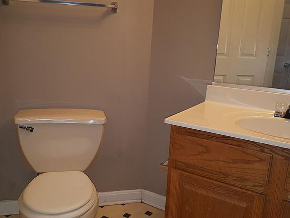 4th image of 1711 Fleetwood Dr