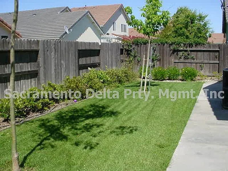 2nd image of 9161 Rizes Way