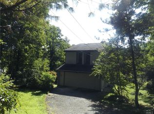 438 New Hurley Rd, Plattekill, NY 12589