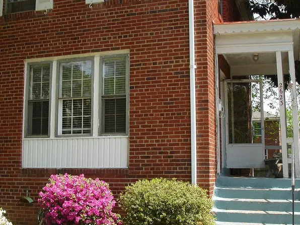 2623 S Veitch St, Arlington, VA 22206