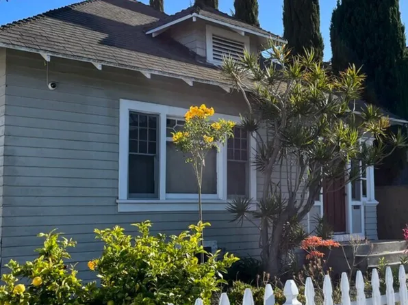 571 W 17th St #1, San Pedro, CA 90731
