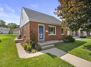 2835 S 49th St, Milwaukee, WI 53219