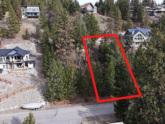2nd image of 10766 Pinecrest Rd