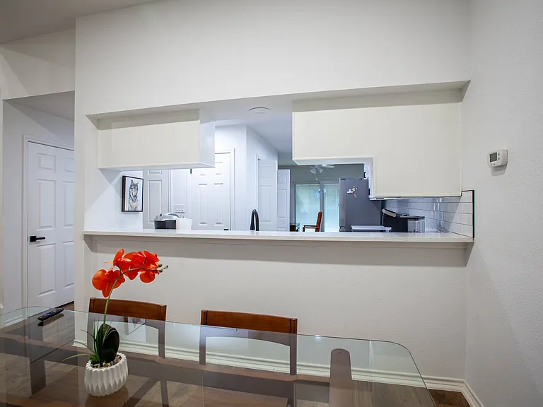 2521 Stanford Ct — Photo 4
