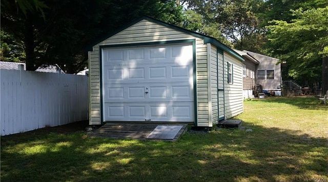 2nd image of 30974 Poole Ct