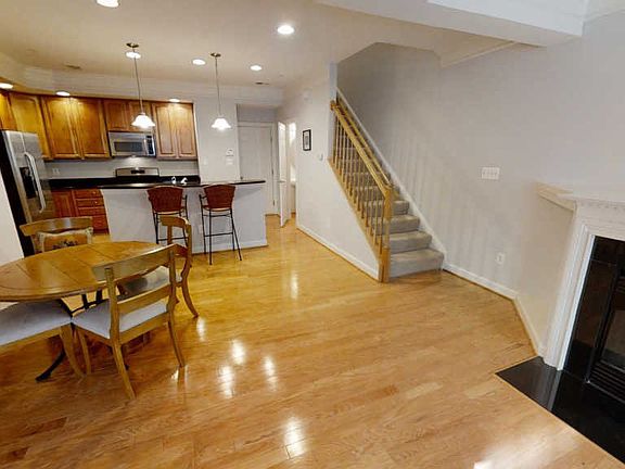 4th image of 5605 Harrington Falls Ln #B