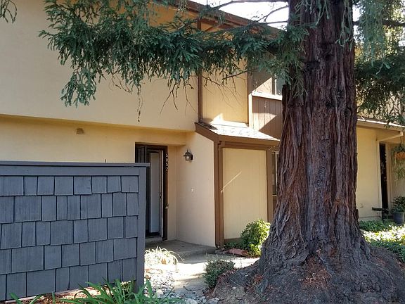 3rd image of 5052 Greenberry Dr
